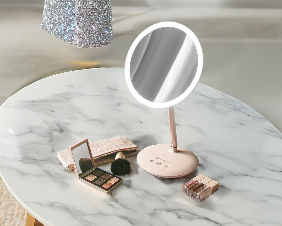 The Benefits of a Double-Hinged Mirror: A Look at the Beautifect Glow Flex Zoom
