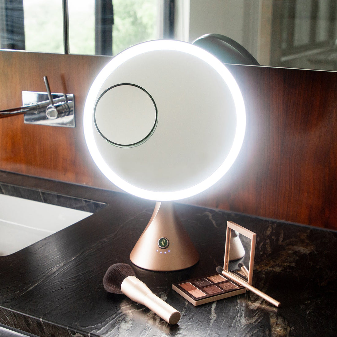 Beautifect Announces First-Ever Brand Collaboration: A Limited-Edition Glow Mirror with Harrods