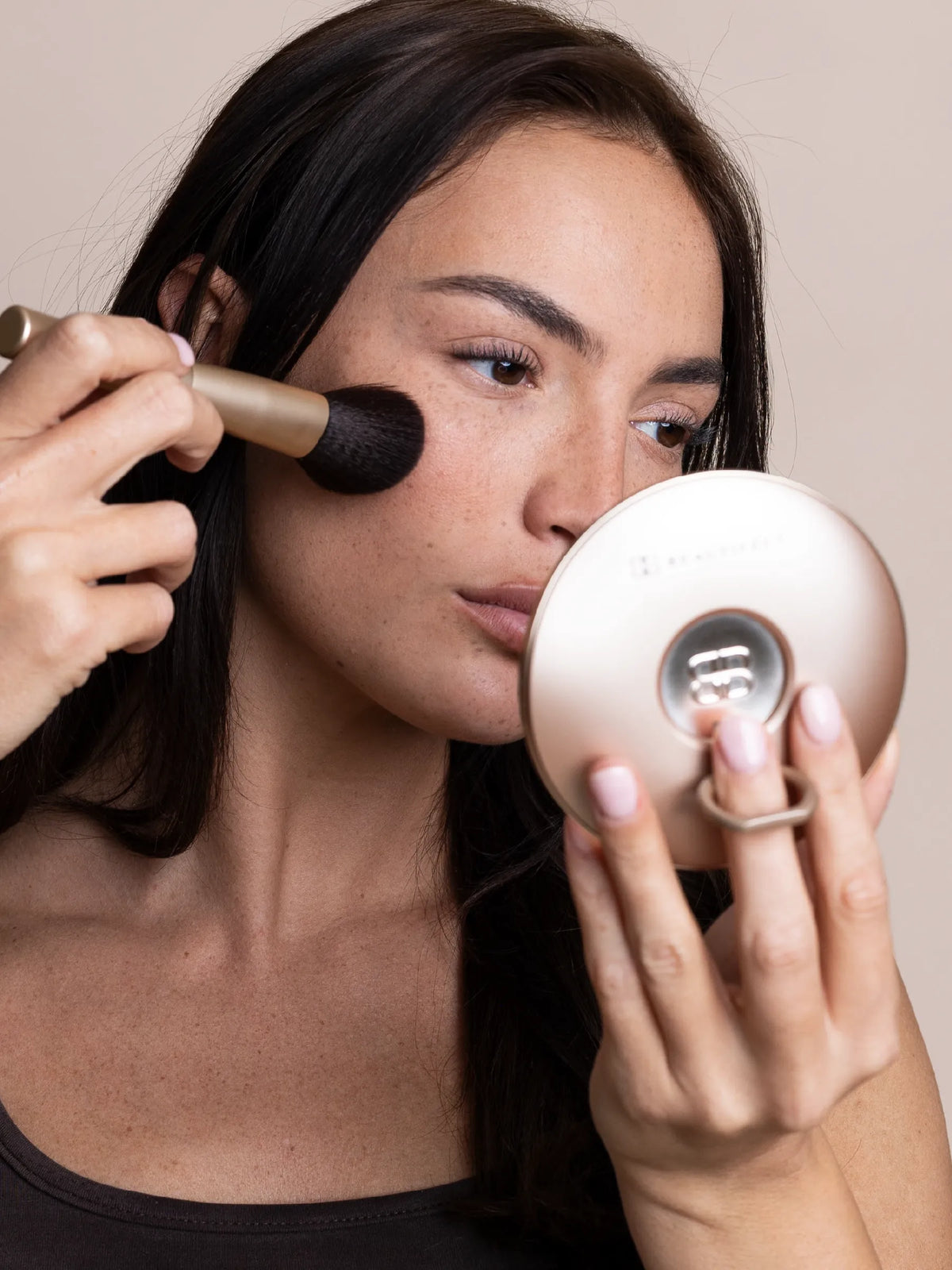 Beautifect Glow Compact | Rechargeable on the go LED mirror Beautifect Glow Compact | Rechargeable on the go LED mirror