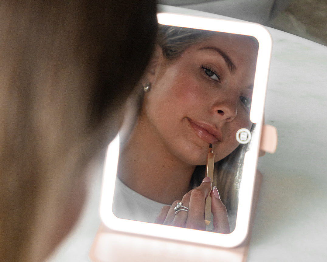 Mini Mirror with Sleeve Nude