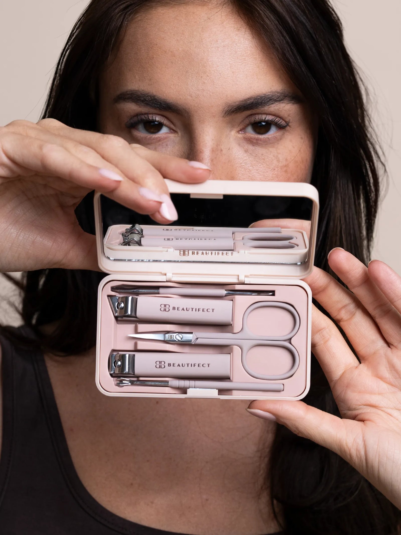The Manicure Case