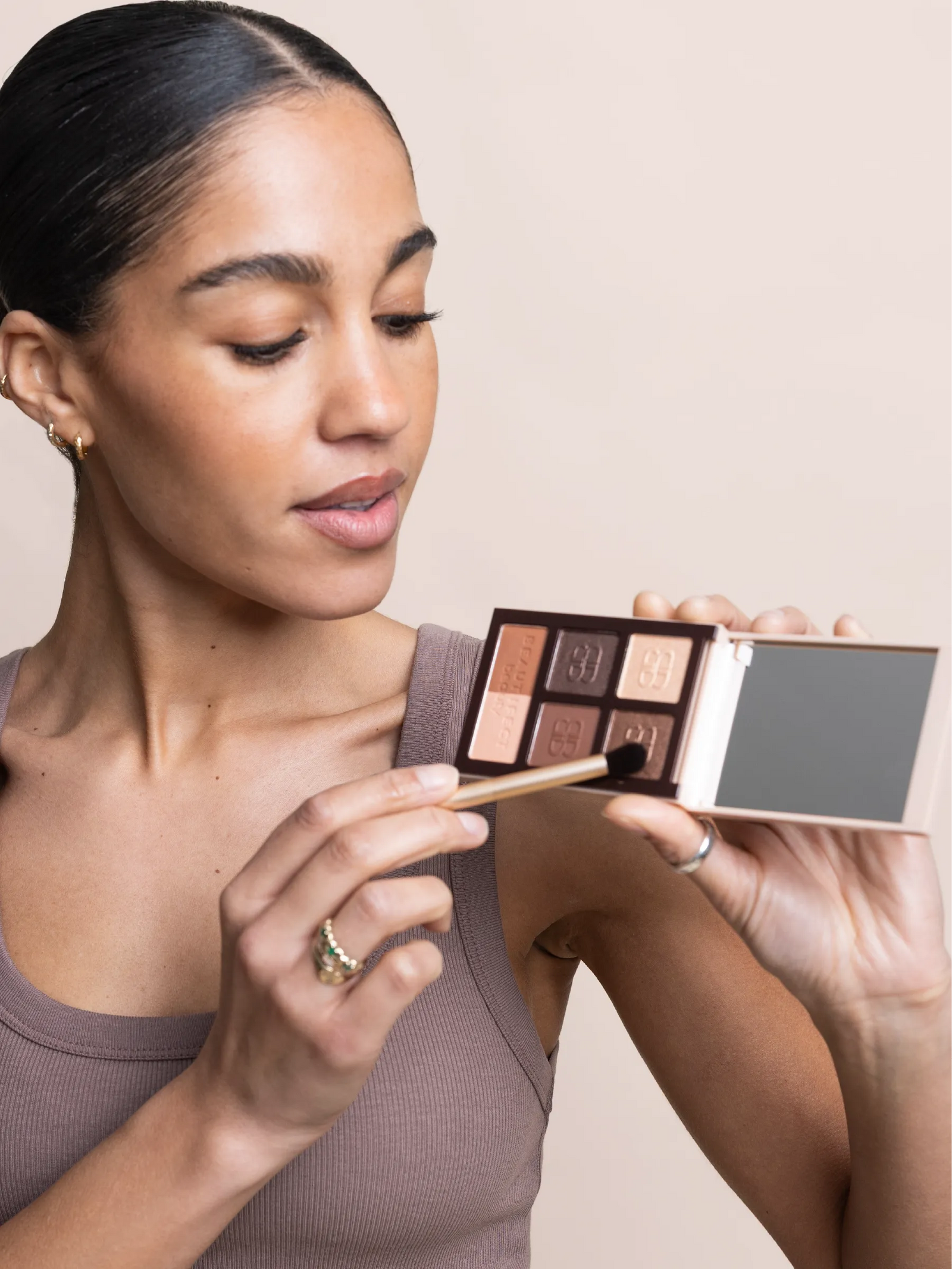 Nude Eyeshadow Palette